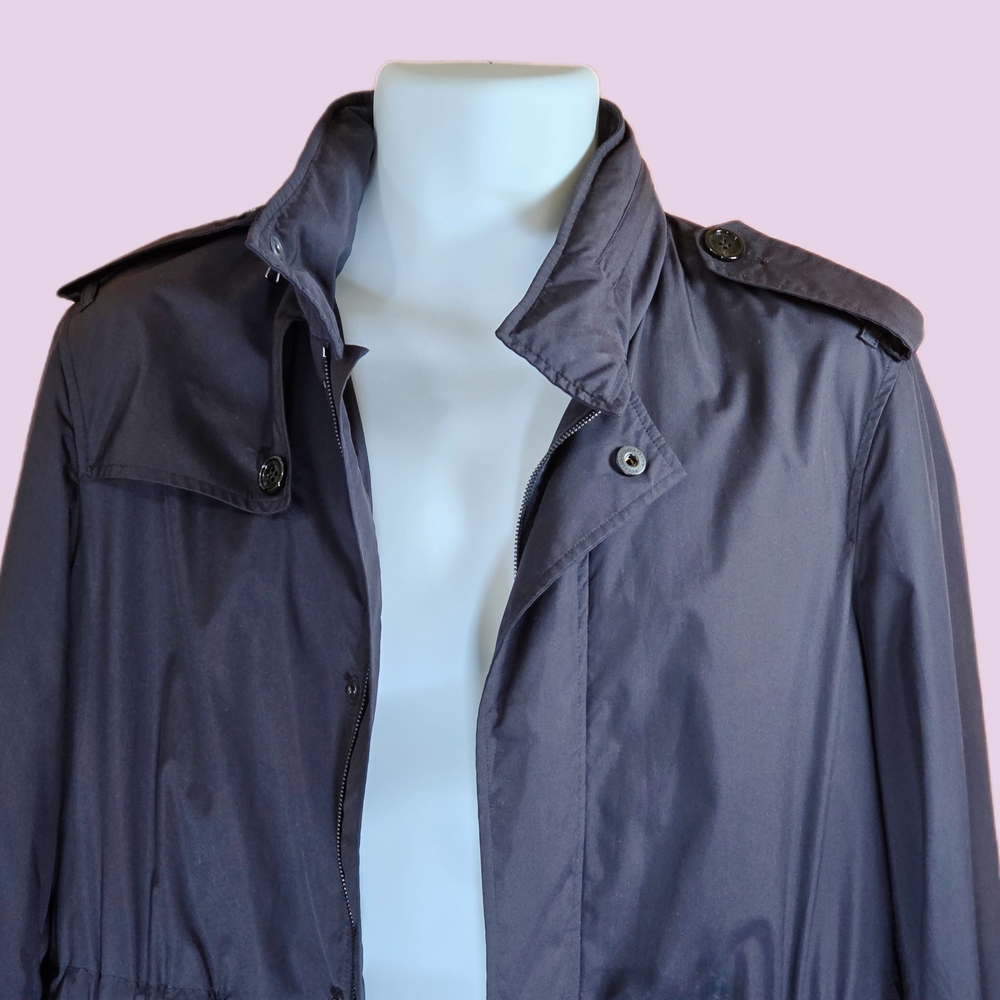 ✨️ Burberry Hooded Jacket  ✨️ - Picture 3 of 16